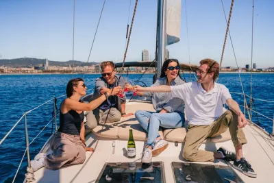 Barcelona : Private sailing cruise with open bar and pica pica
