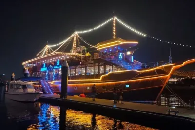 Dubai Dhow Cruise Dinner Al Seef Creek Multicusine