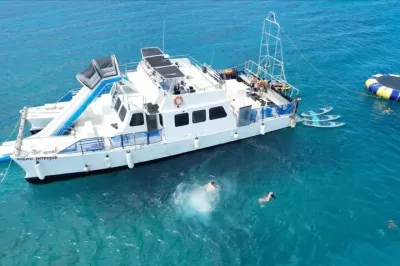Private Catamaran Charter for 125 Passengers