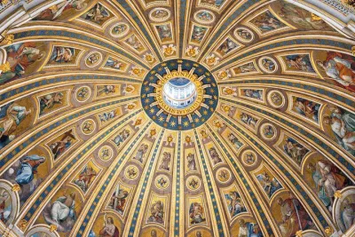 Complete St. Peter's Basilica Tour with Dome Climb
