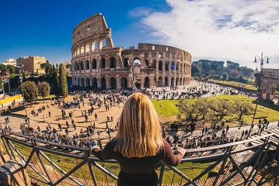 Roman History and Colosseum Guided Walking Tour + ebook