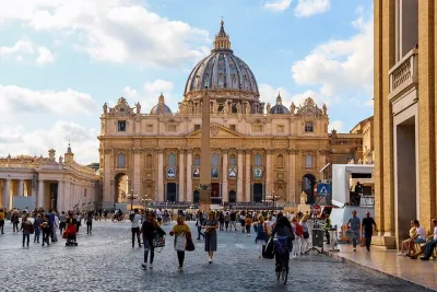 Guided Tour in Sistine Chapel and the Vatican + Ebook