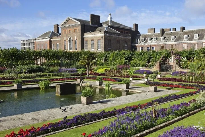 London Taxi Top Sights Tour and Kensington Palace Entry