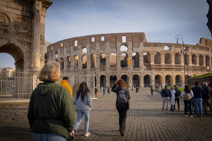 Colosseum, Palatine Hill and Roman Forum Group Tour