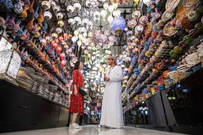 Dubai Aladdin Tour: Souks, Creek, Old Dubai and Tastings