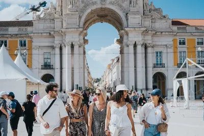 Lisbon Essential Walking Tour: History, Stories and Lifestyle