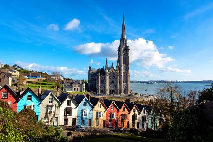 8 Day London Dublin and The Royal Atlantic by Ferry and Rail Tour