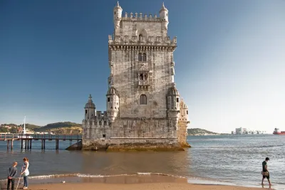 Best of Lisbon and Hidden Gems 8H Private City Tour