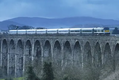 10 Day London, Dublin and Ireland Tour by Ferry and Rail