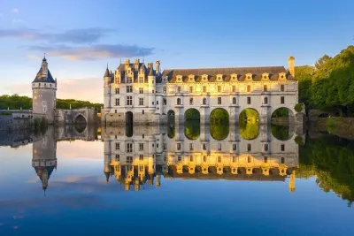 Loire Chambord Chenonceau Da Vinci Castle Private Tour from Paris