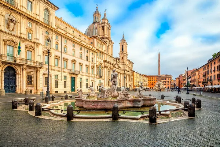 Trevi Fountain Underground Guided and Walk City Tour