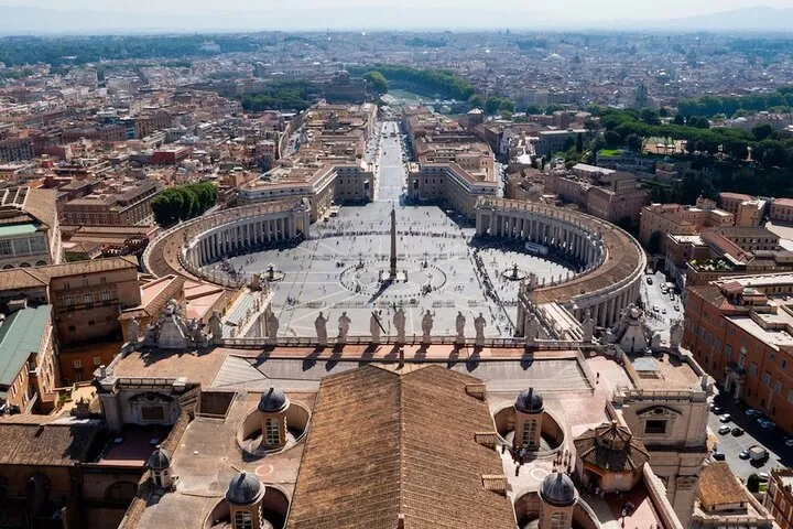 St. Peter’s Basilica with Dome Climb and Crypts Small Group Tour