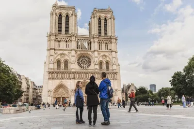 Notre Dame Interior & Île de la Cité Semi Private Guided Tour
