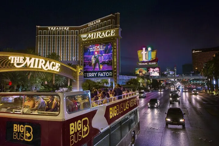 Las Vegas After Dark: 21+ Night Tour with Free Welcome Drink