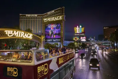 Las Vegas After Dark: 21+ Night Tour with Free Welcome Drink