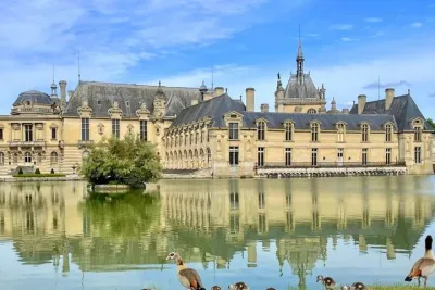 Private Chantilly and Ecouen Castles Tour from Paris