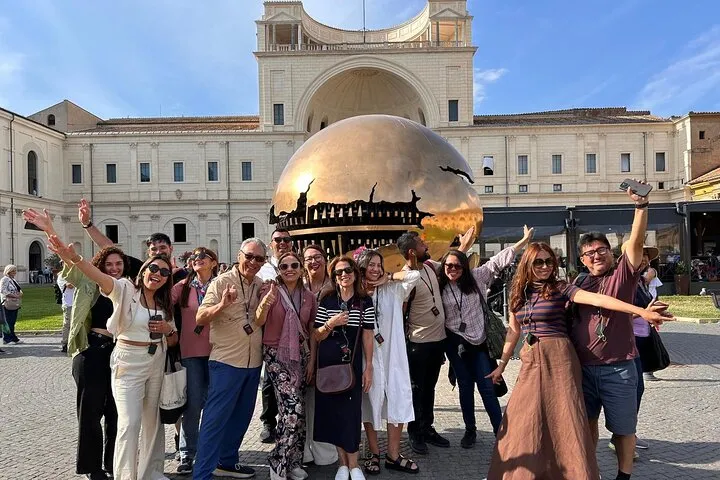 Exclusive Sunday Tour of the Vatican Museums & Sistine Chapel