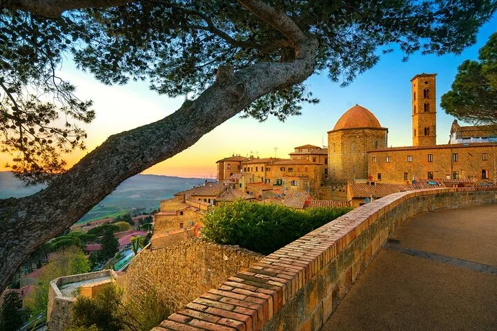 Private San Gimignano and Volterra
