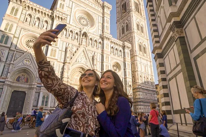 Private All-inclusive Florence Wonders Walking Tour with Accademia Gallery