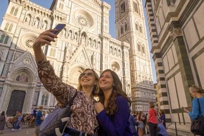 Private All-inclusive Florence Wonders Walking Tour with Accademia Gallery