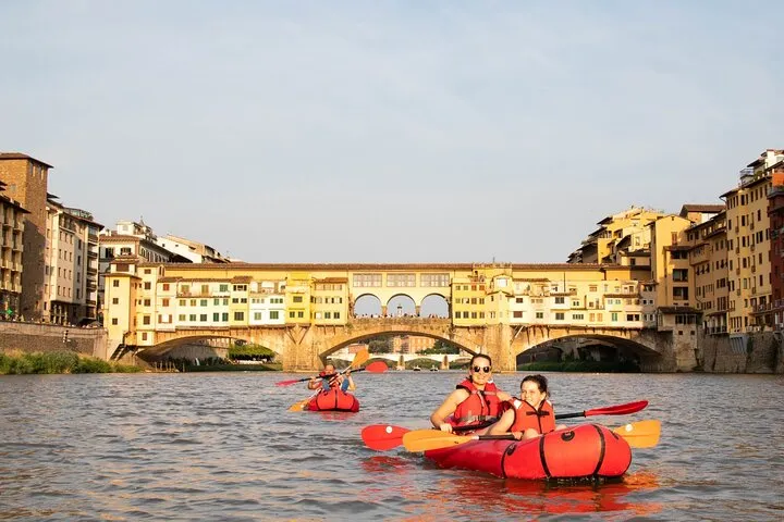 Kayak Soft in Florence under the Pontevecchio Arches