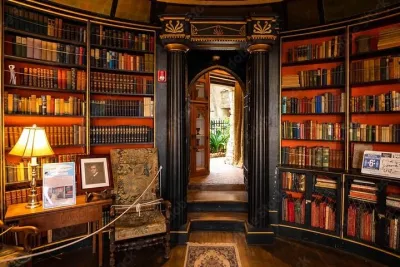 Private Day Trip to Salem and Hammond Castle from Boston