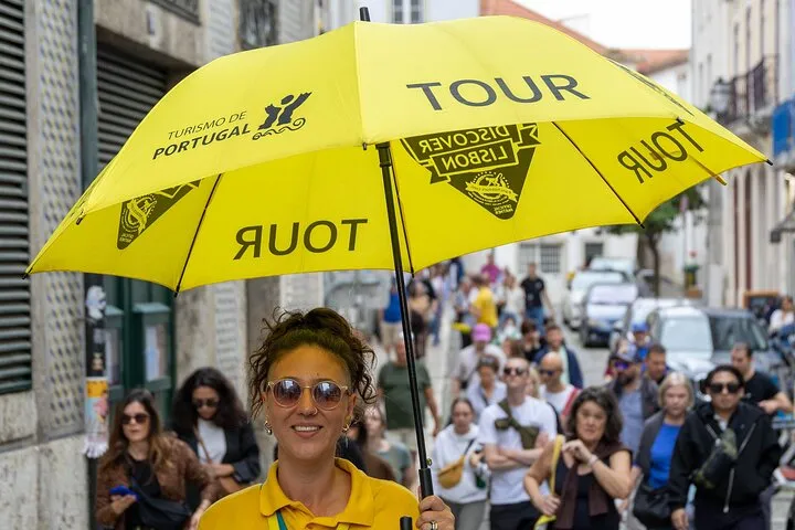 Discover Bairro Alto's Hidden Gems and Stunning Viewpoints