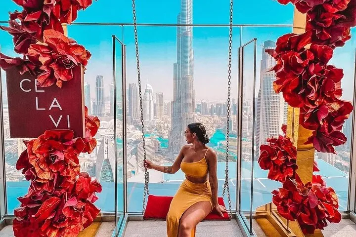 Lunch at CE LA VI Dubai Level 54 Address Sky View