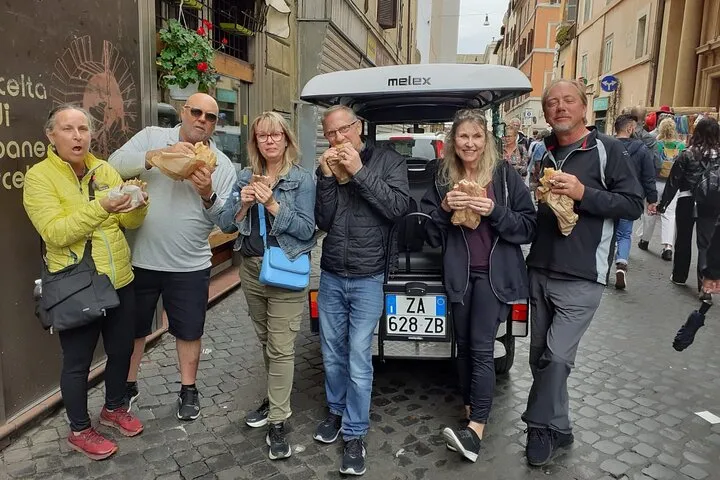 Lip smacking Rome Food Tour Experience in a Golf cart