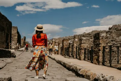 Pompeii: Fast train from Rome and guided tour of the buried city