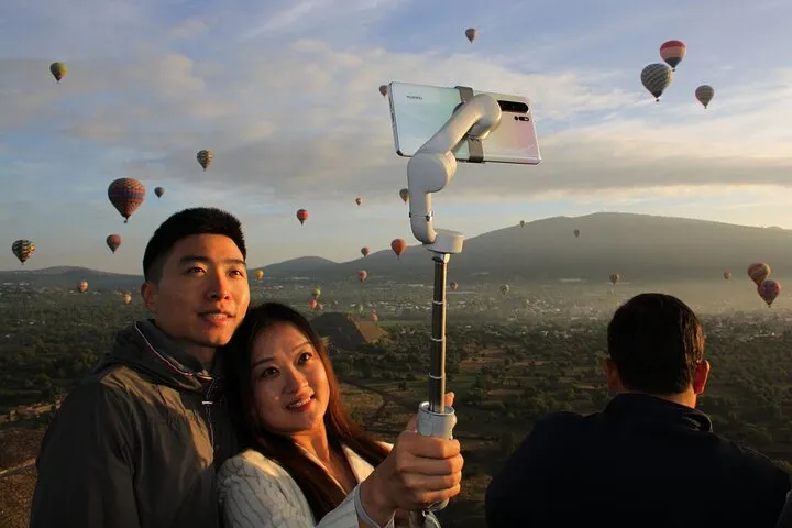 Private Tour: Teotihuacan Pyramids and Hot Air Balloon Excursion