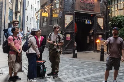 Harry Potter Tour, Clink Prison Museum and River Cruise Tickets