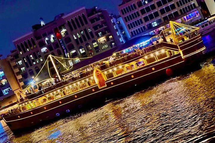 Dubai Largest Cruise Dinner Creek With Live Entertainment