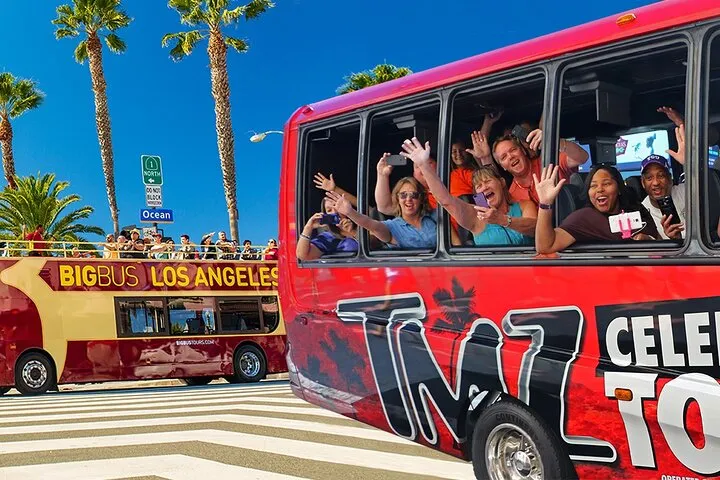 LA: Hop-on Hop-off Tour plus TMZ Hollywood Celebrity Tour
