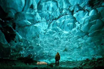 Small-Group Ice Cave Tour from Jökulsárlón