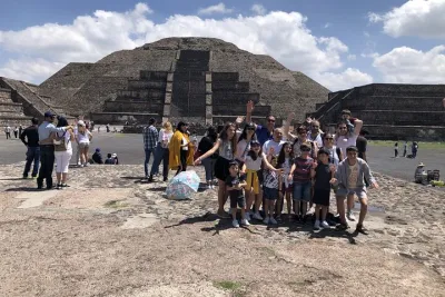 Small VIP Group: Teotihuacan Piramids and Shrine of Guadalupe without lunch