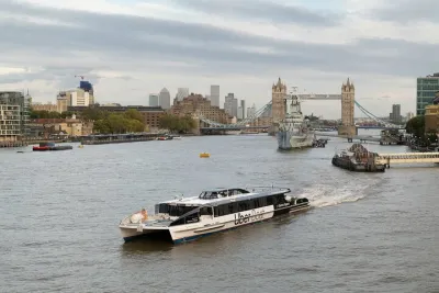 London Roundtrip Thames Cruise Uber Boat by Thames Clippers