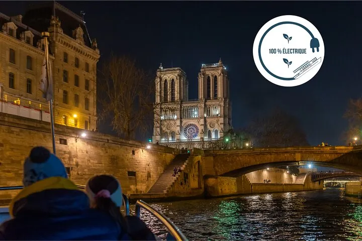 Seine River Evening Cruise with Music (Drink Options)