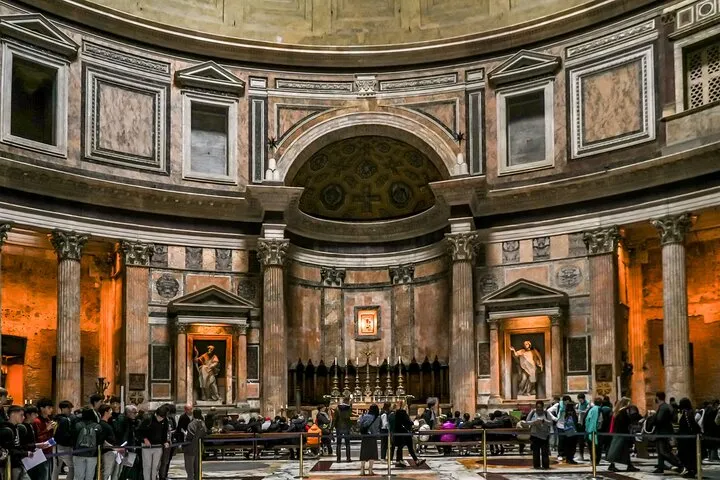 Pantheon Guided Tour with Reserved Entry Tickets