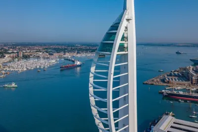 Portsmouth and Spinnaker Tower by Rail Tour from London