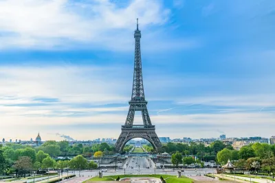 Eiffel Tower Tour by Stairs with Optional Summit by Lift