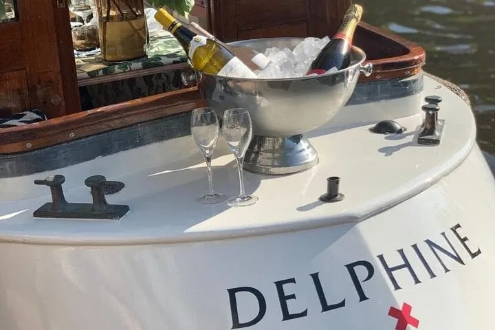 Romantic Boat Tour For Marriage Proposal