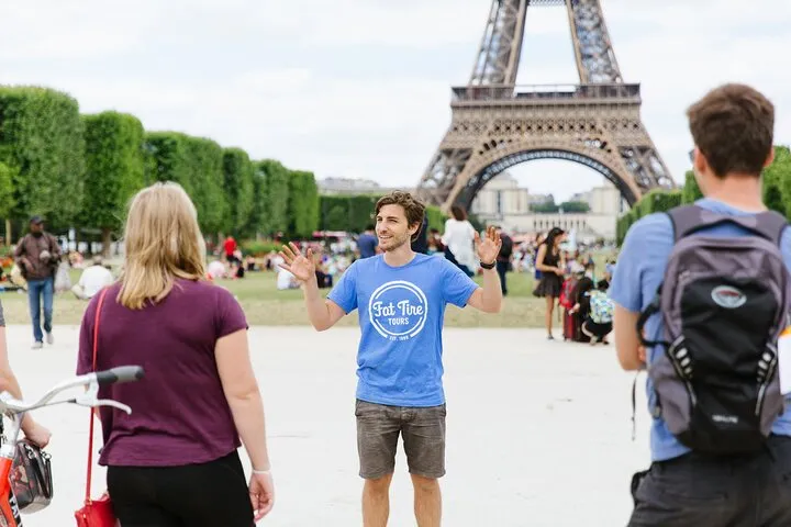 Private Highlights of Paris Bike Tour