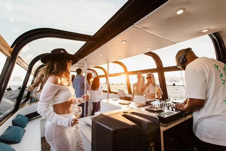 Lisbon Sunset DJ Party Cruise with Pizza & Drinks