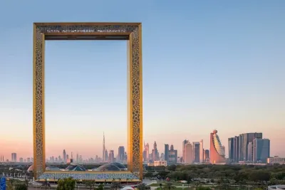 Dubai Frame and Marina Dinner Dhow Cruise with Private Transfers