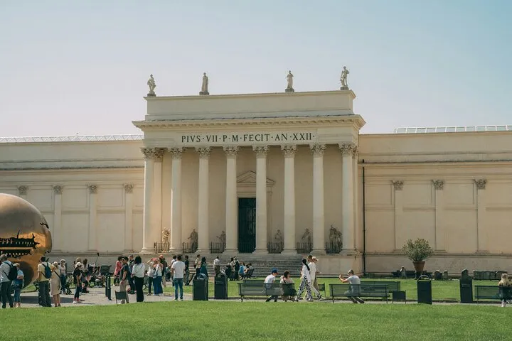 Vatican Highlights Museum and Sistine Chapel Private Tour