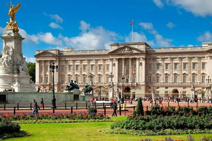 London Essential 2 hour introductory Walking Tour With a Londoner