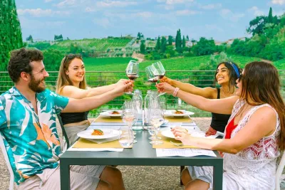 From Florence: Tuscany Wine Country Day Trip with Vineyard Lunch