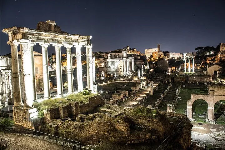 Ancient Rome by Night Tour: Capitol Forums and Colosseum Exterior