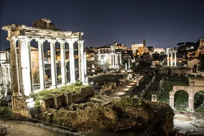 Ancient Rome by Night Tour: Capitol Forums and Colosseum Exterior